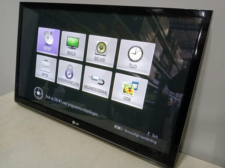 LG 42PJ350 zwart, 42 inch, zonder voet, wel afstandsbediening