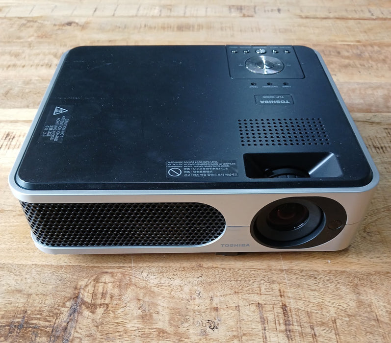 Toshiba TLP-X2500 beamer / projector, zwart, 37 x 25 x 9 cm