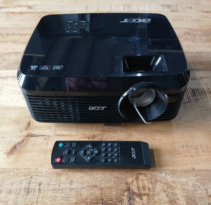 Acer X1130P beamer, zwart, 26,8 x 19,2 x 8,4 cm