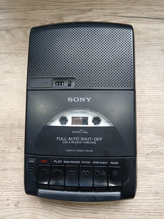 Sony TCM-939 cassetterecorder, zwart