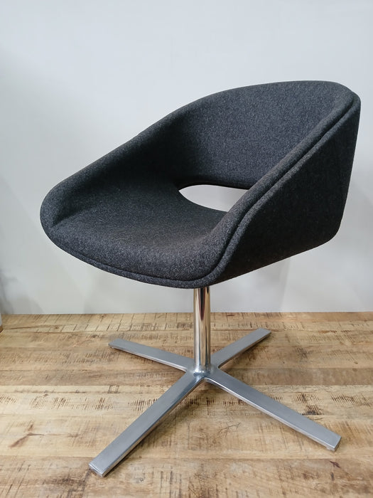 Orangebox Pace draaifauteuil, antraciet stof, 58 x 59 x 68 cm