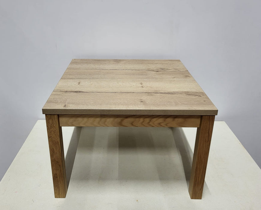 Salontafel, gebruikt, massief eiken, 70 x 70 x 47 cm