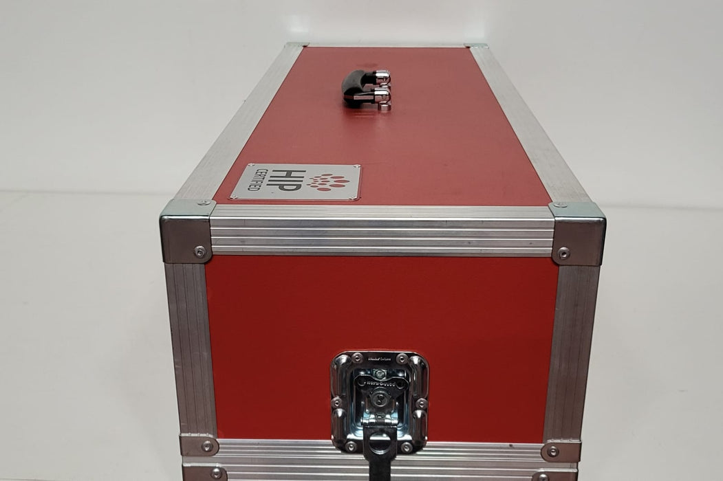 Flightcase, rood, L x B x H 84 x 32 x 26 cm. HIP Certified.