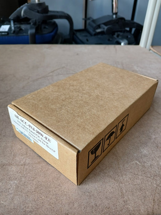 AH-ACC INJ-30W-EU voedingsadapter, zwart, nieuw / ongebruikt