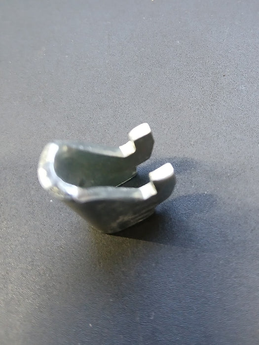 Legbordhaakje voor kast, staal, 21 x 17 mm