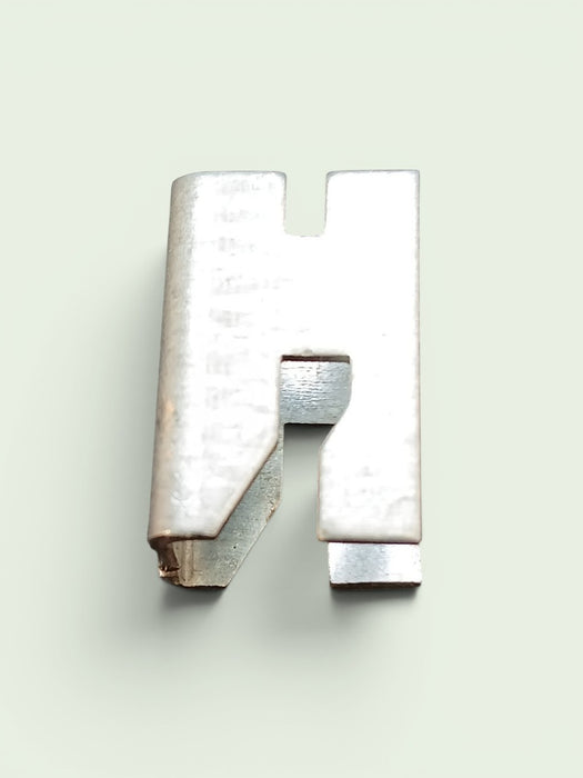 Legbordhaakje voor kast, staal, 21 x 14 mm