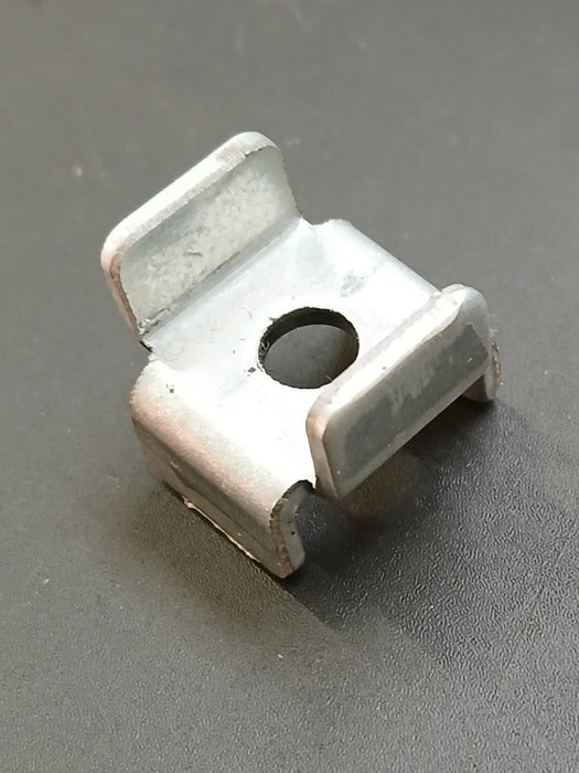 Legbordhaakje voor roldeurkast, staal, 20 x 20 x 19 mm
