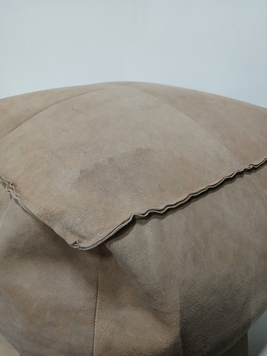 Poef / hocker, cognac eco-leder, 70 x 70 x 40 cm