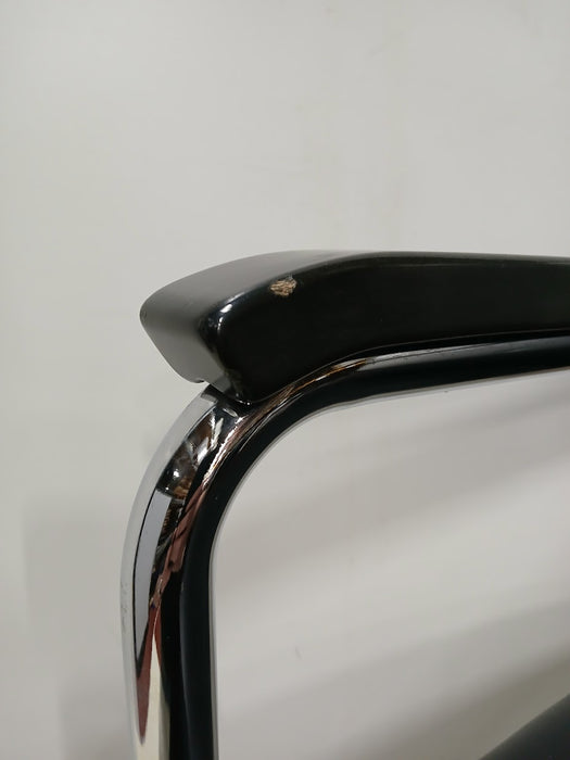 Thonet design vergaderstoel, zwart / chroom, 57 x 63 x 85 cm