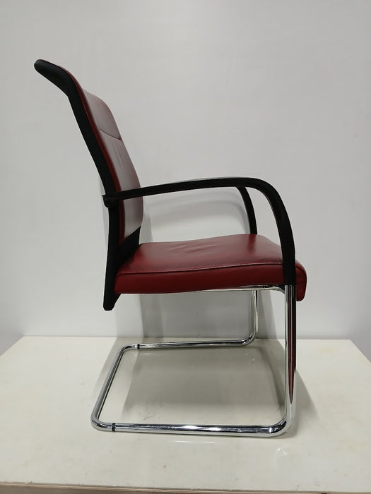 Kusch & Co luxe vergaderstoel, rood leder, sledeframe