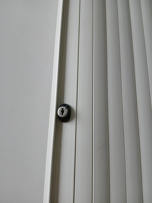Ahrend roldeur voor een kast, wit, 132 cm hoog, incl. slot
