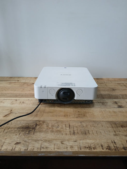 Sony VPL-FX30 beamer, wit