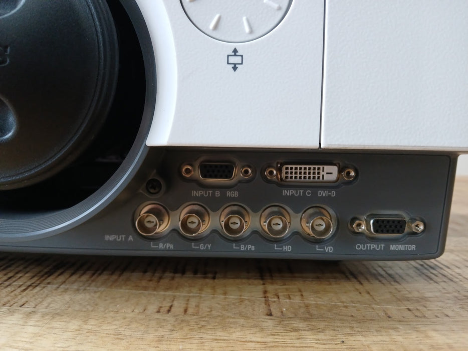 Sony VPL-FX30 beamer, wit