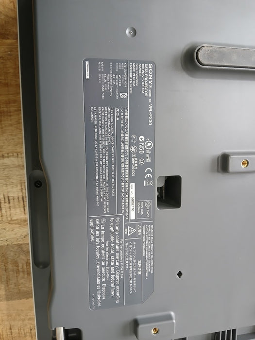 Sony VPL-FX30 beamer, wit