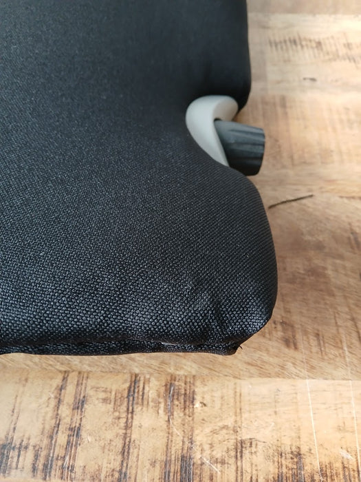 Comforto 77 rug, opnieuw gestoffeerd, zwart