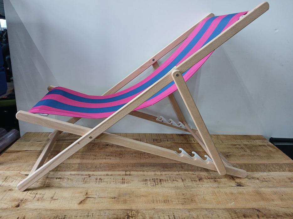 Inklapbare lig / strandstoel, ongebruikt, hout /stof bedrukt