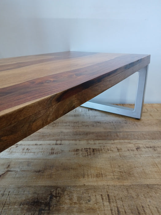 Salontafel, Acaciahout / stalen frame, 100 x 50 x 35 cm