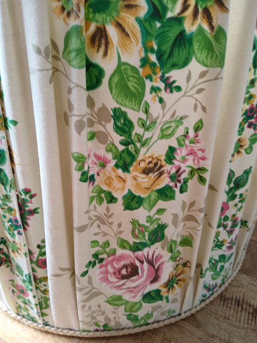 Vintage lampenkap, bloemmotief, diam. 55 / 46 Hoogte 46 cm