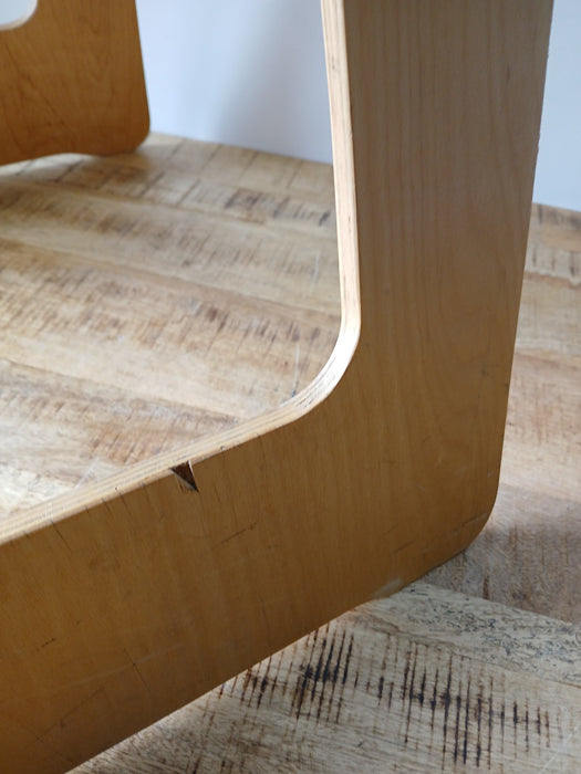 IKEA Benjamin, design krukje, hout, B x D x H 39 x 31 x 45 cm