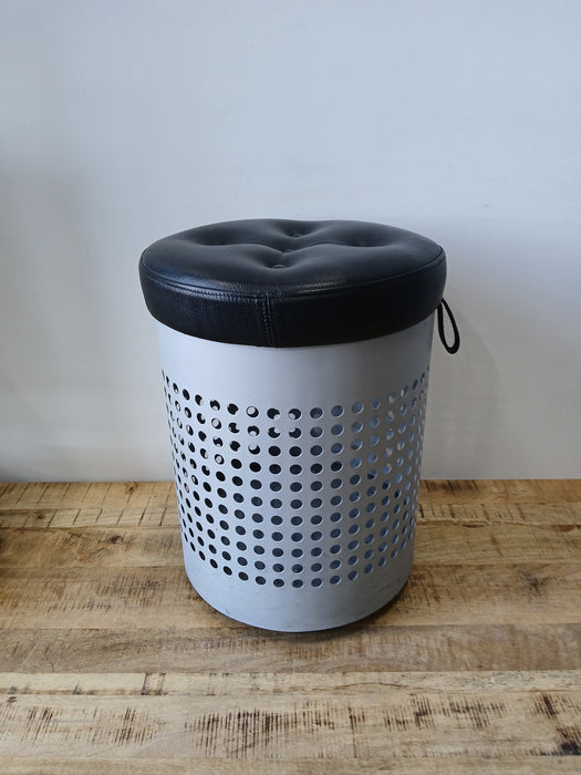 Verrijdbare hocker, zwarte zitting/metaal, diaxH. 42 x 51 cm