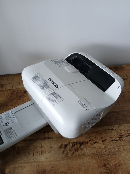 Epson EB-580 beamer, grijs / wit, incl. wandbevestiging