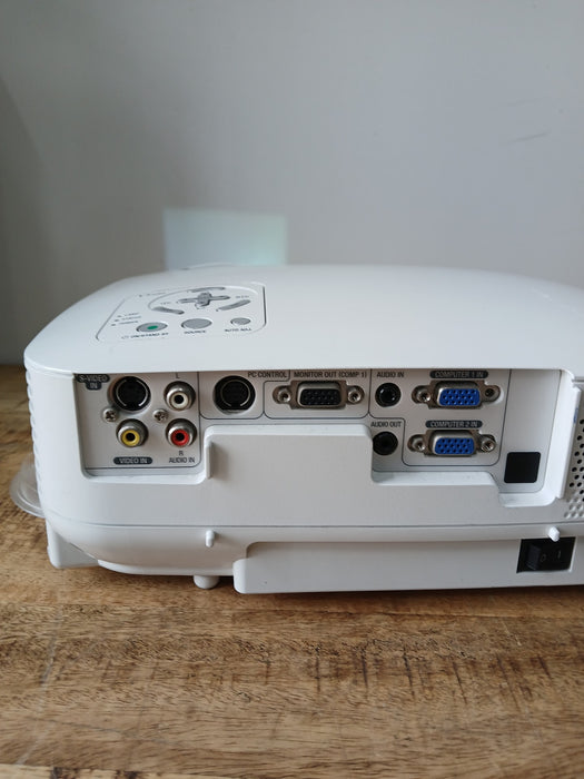 NEC VT580 beamer, wit, B x D x H 31 x 25,5 x 10,5 cm