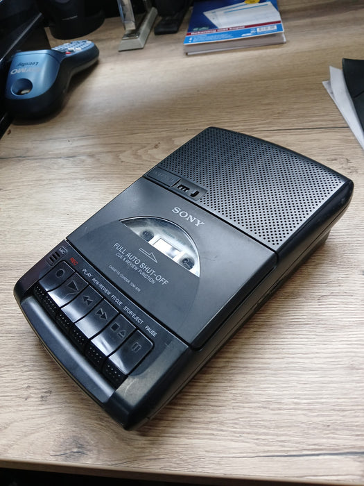 Sony TCM-939 cassetterecorder, zwart