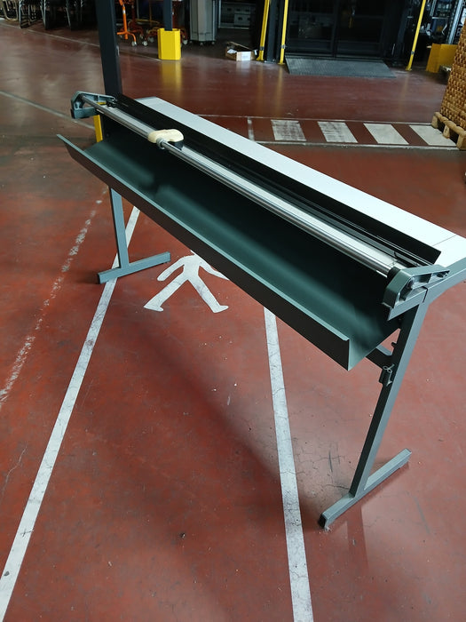 Océ 913 handsnijmachine, grijs / staal 173 x 51 x 85 cm