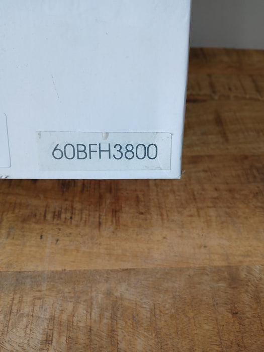 Salora 600BFH3800 beamer, wit, nieuw in de verpakking!!!!