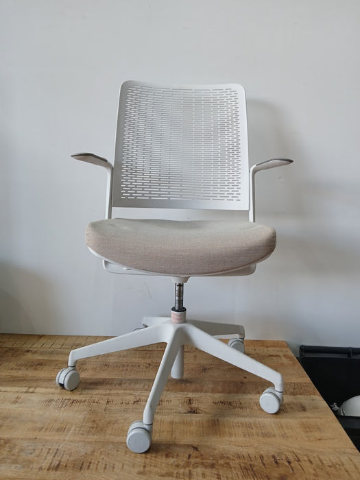 Nowystyl With Me bureaustoel, taupe / wit