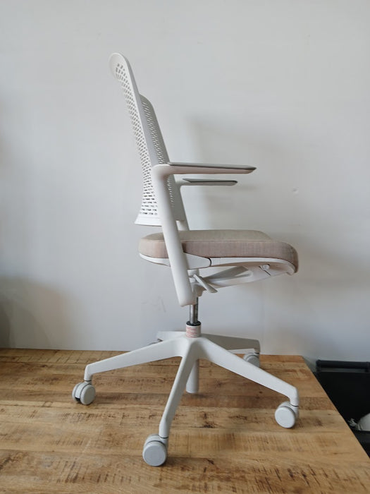 Nowystyl With Me bureaustoel, taupe / wit