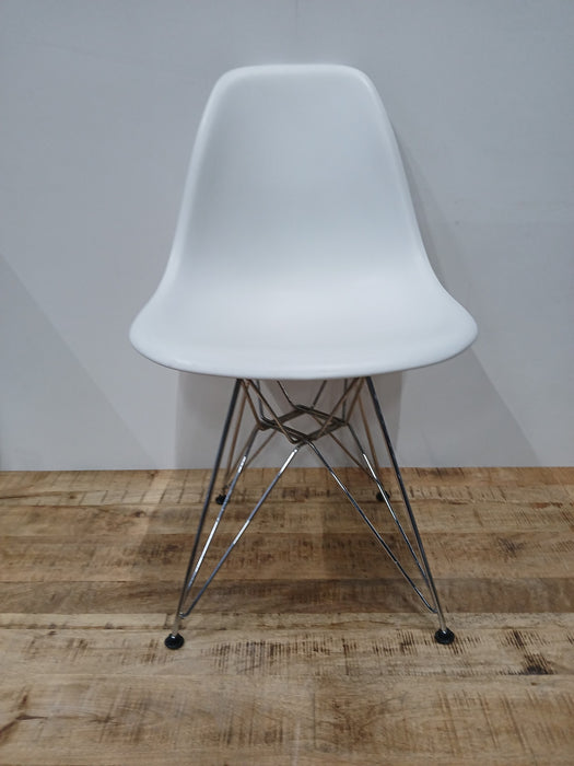 Vitra Eames 201 design kantinestoel, wit, ZH 45 / ZD 40 cm