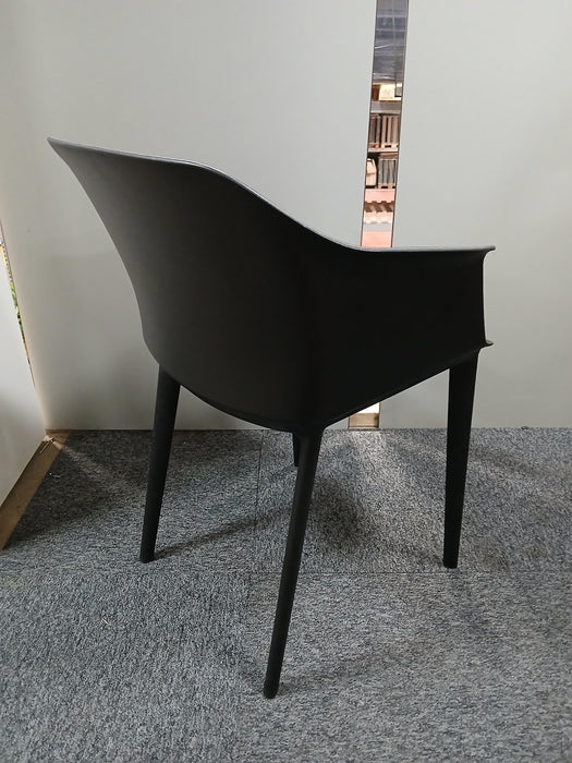 Nowystyl Inta kantinestoel, zwart kunststof, zitd. 44, zith. 45 cm