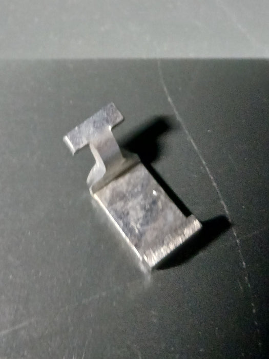 Legbordhaakje voor kast, staal, 14 x 25 x 10 mm