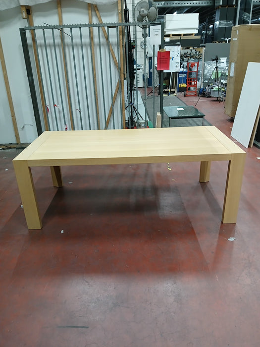 Eet / vergadertafel, licht eiken, B x D x H 210 x 100 x 75 cm