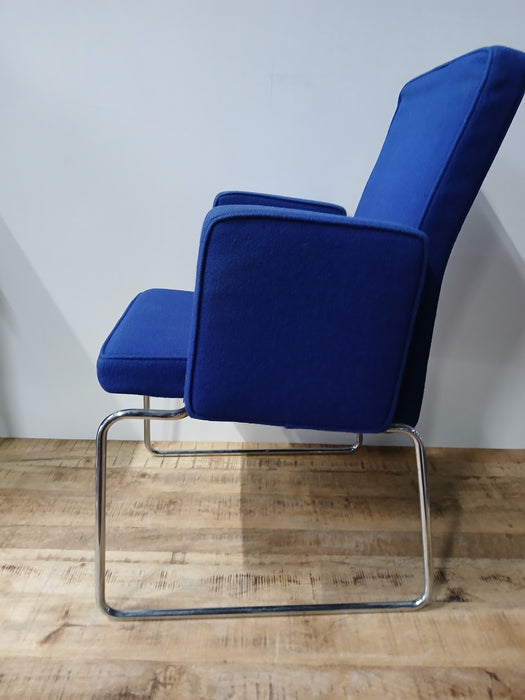 Bulo Pub & Club design fauteuil, kobalt blauw