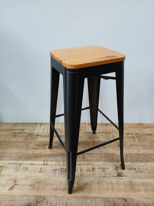 Tolix barkruk, zwart staal / hout, B x D x H 43 x 43 x 75 cm