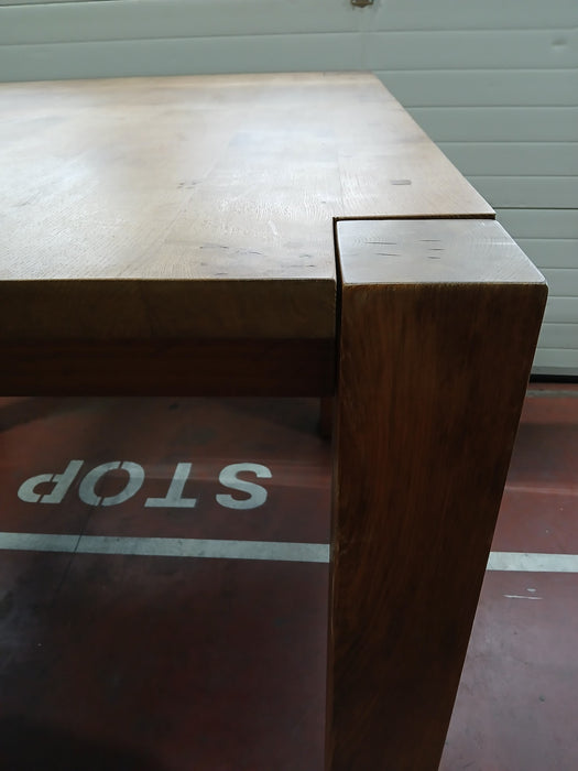 Ylifanti bartafel, massief hout, 140 x 140 x 107 cm