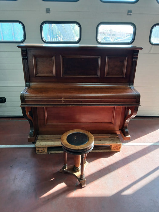 Hillgärtner piano + krukje, B x D x H 145 x 60 x 130 cm