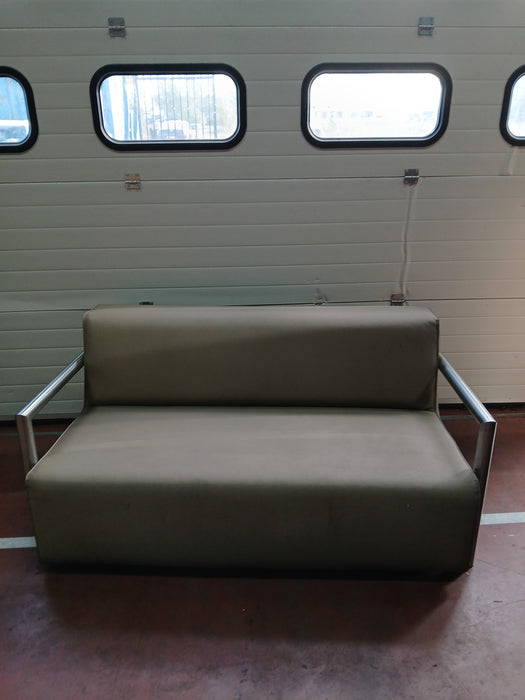 Jess design 2,5 zitsbank, taupe / RVS, 160 x 85 x 85 cm