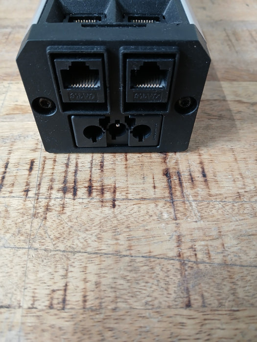 V-Tek (Versalogic) 4-voudige stekkerdoos, 2 x Cat.6 poorten