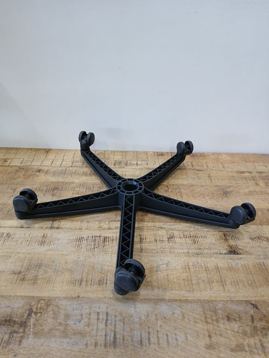 Voetkruis met AWP55 wieltjes Ahrend, zwart