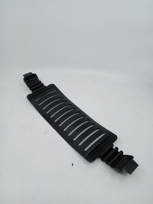 Lendesteun Beta, zwart