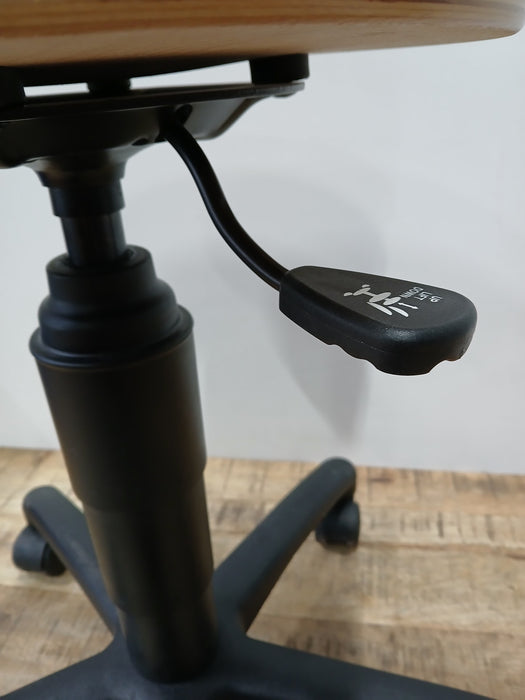 Topstar TEC 60  krukje, hout / metaal, H 39 / 52 cm