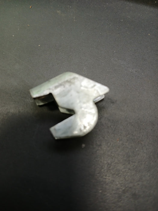 Legbordhaakje voor kast, staal, 2,5 x 2,5 x 1,0 cm