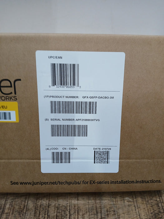 Juniper QFX-QSFP-DACBO-3M, nieuw in verpakking