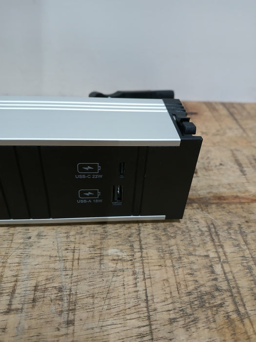 Bachmann Coni 912.233 stekkerdoos, alu /zwart