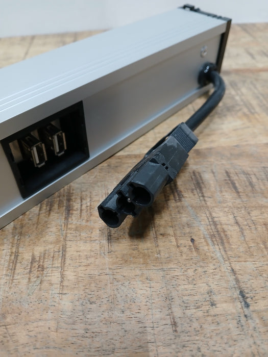 Bachmann Coni 912.003 stekkerdoos, alu /zwart