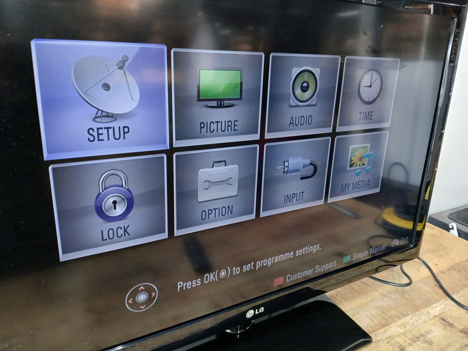 LG 42LD450 LCD TV, zwart, 42 inch