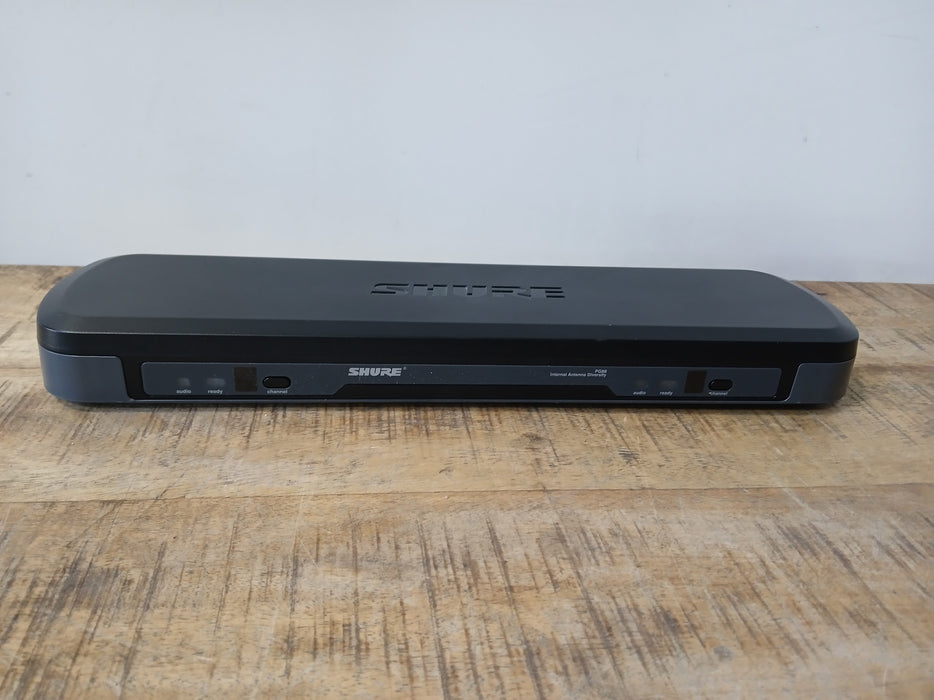 Shure draadloze ontvanger PG88+2x PG58 microfoon